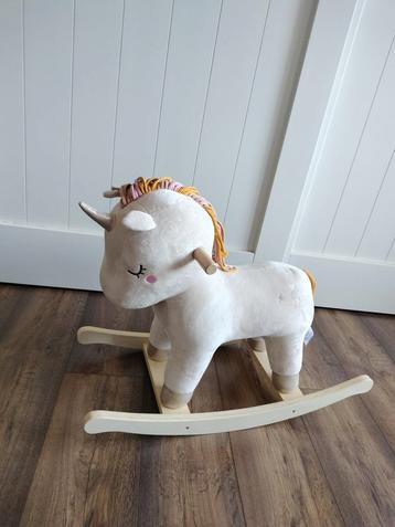 Hobbelpaard Unicorn beschikbaar voor biedingen