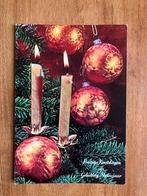 Kerstkaart met kaarsen en kerstballen., Verzamelen, Ophalen of Verzenden, 1980 tot heden, Gelopen, Feest(dag)