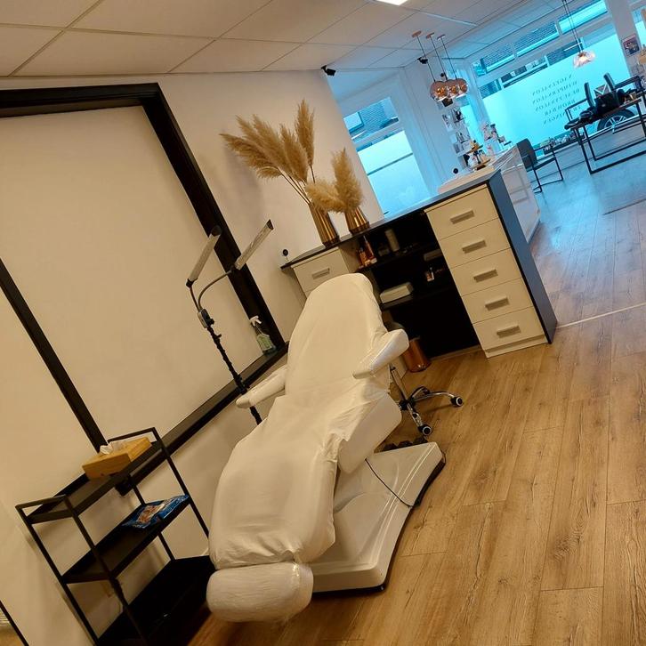 Elektrische behandelstoel, Hobby en Vrije tijd, Elektronica-componenten, Zo goed als nieuw, Ophalen of Verzenden