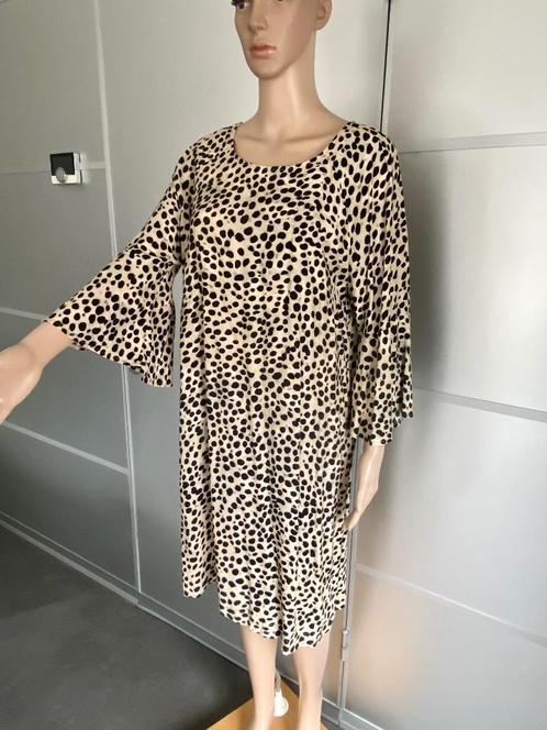J198 Yaya maat 40=M jurk jurkje beige/zwart, Kleding | Dames, Jurken, Zo goed als nieuw, Maat 38/40 (M), Beige, Knielengte, Ophalen of Verzenden