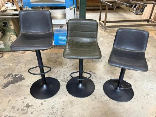 Bar krukken partij te koop. In hoogte verstelbaar, Huis en Inrichting, Barkrukken, Nieuw, 90 cm of meer, Kunststof, Leer, Metaal