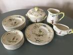 Handgeschilderd Frans servies, Ophalen