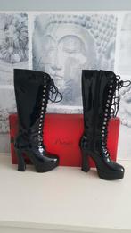 Kinky Laklaarzen Zwart van Pleaser maat 38, Kleding | Dames, Schoenen, Hoge laarzen, Verzenden, Zwart, Pleaser