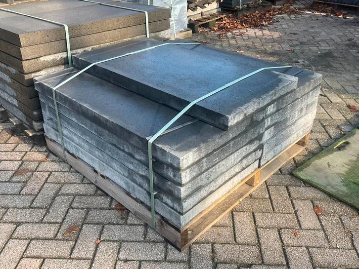 11 stuks Oud Hollandse tegels 120x60x7 Antraciet RESTPARTIJ, Tuin en Terras, Tegels en Klinkers, Nieuw, Terrastegels, Beton, Ophalen