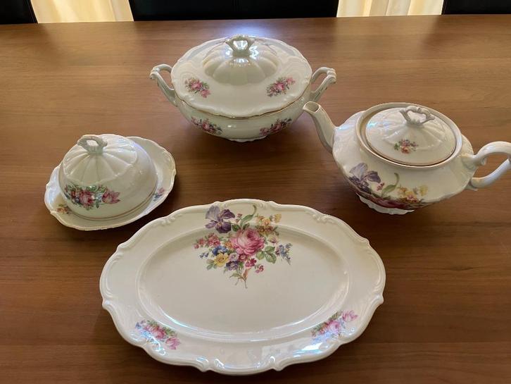 Carl Tielsch Altwasser. prachtige antieke serviesdelen, Antiek en Kunst, Antiek | Servies los, Ophalen of Verzenden