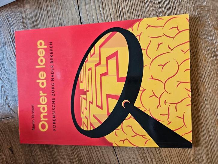 Martin Tervoort - Onder de loep, Boeken, Politiek en Maatschappij, Zo goed als nieuw, Nederland, Ophalen of Verzenden