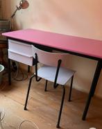 Roze bureau met lila/ lavendel stoeltje (vintage bureau), Ophalen, Gebruikt, Bureau