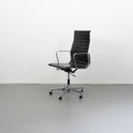 2 x Vitra Eames EA 119 Bureaustoel Zwart Leer - Chroom, Ophalen of Verzenden, Zo goed als nieuw, Zwart