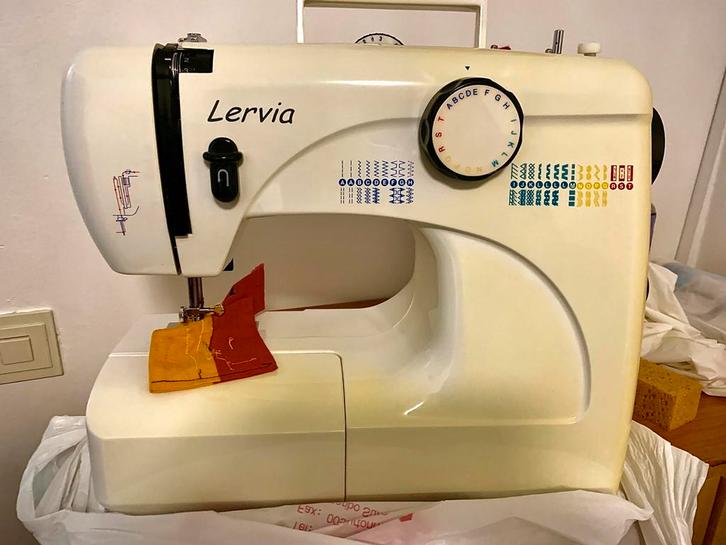 Lervia Naaimachine KH 4000, Hobby en Vrije tijd, Naaimachines en Toebehoren, Gebruikt, Naaimachine, Overige merken, Ophalen