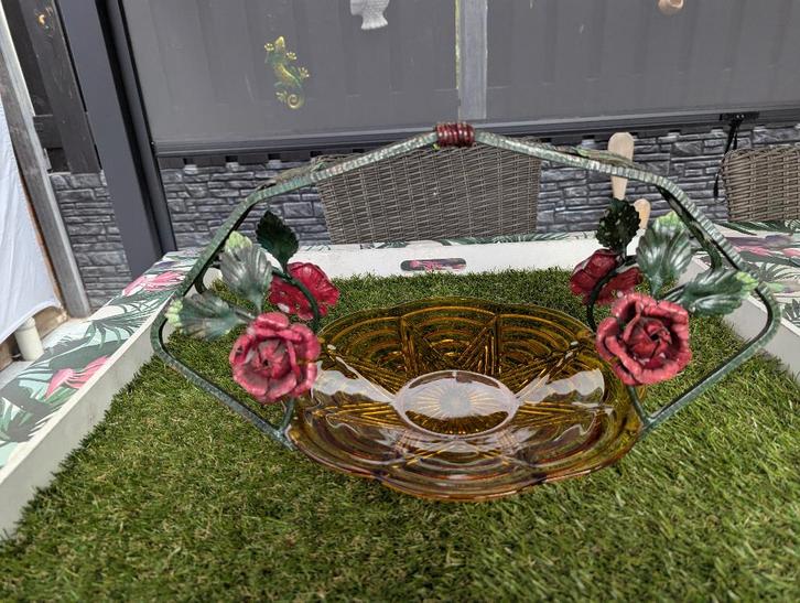 Art Nouveau Glazen Schaal met IJzeren Handvat, Antiek en Kunst, Antiek | Glas en Kristal, Ophalen