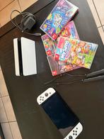 Switch OLED, 4 Games, Case, Doos, Spelcomputers en Games, Spelcomputers | Nintendo Switch, Ophalen, Zo goed als nieuw, Met 1 controller
