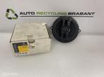 Speaker Achter Renault Scenic 2 NIEUW ORIGINEEL  8200110683, Gebruikt, Ophalen of Verzenden