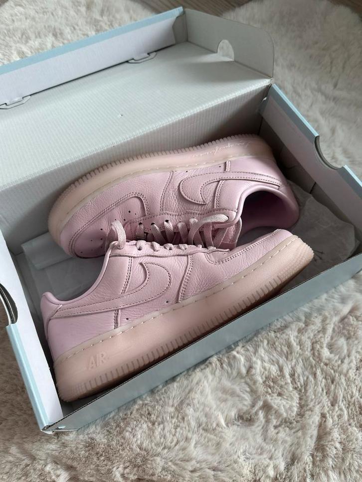 Nike Nocta Air Force 1 - Limited Edition!, Kleding | Dames, Schoenen, Nieuw, Sneakers of Gympen, Roze, Ophalen of Verzenden
