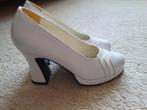 Leuke witte schoenen, Kleding | Dames, Schoenen, Ophalen of Verzenden, Zo goed als nieuw, Wit, Sneakers of Gympen