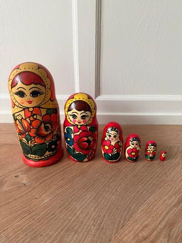 Set van 6 Matroesjka Poppetjes beschikbaar voor biedingen
