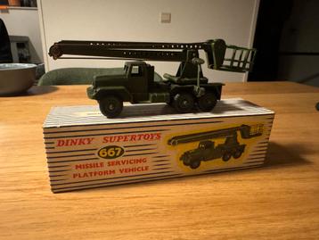 Dinky Toys 667 Missile Platform Voertuig beschikbaar voor biedingen