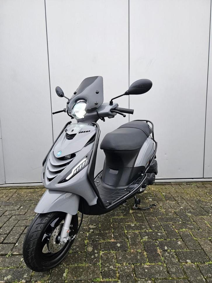 Piaggio Zip | SP | Custom 45Km Nardo Grey | Full Option |, Fietsen en Brommers, Scooters | Piaggio, Zo goed als nieuw, Zip, Benzine