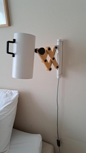 2x wandlampje beschikbaar voor biedingen