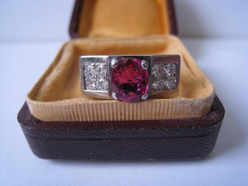 GOUD - GOUDEN RING m. NATUURLIJKE ROBIJN EN BRILJANTEN, Sieraden, Tassen en Uiterlijk, Ringen, Gebruikt, Dame, 18 tot 19, Goud