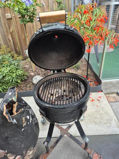 Kleine bbq egg, Tuin en Terras, Barbecue-accessoires, Zo goed als nieuw, Ophalen