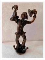 Bronzen clown met meisje en hoed, 15 cm Corry Ammerlaan, Ophalen of Verzenden