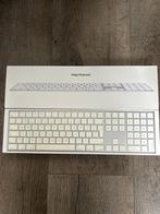Apple Magic Keyboard met Numeriek Toetsenblok - Gebruikt, Gebruikt, Multimediatoetsen, Ophalen of Verzenden, Draadloos