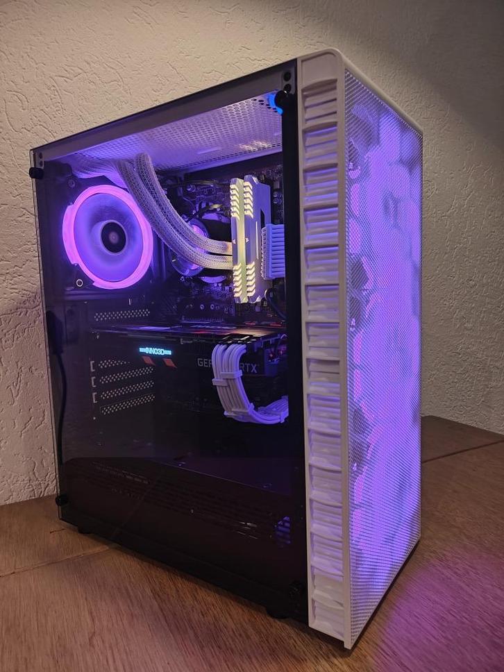Intel Core i7-8700, Inno3D RTX 2070 8GB, 16GB DDR4 RGB RAM, Computers en Software, Desktop Pc's, Zo goed als nieuw, 3 tot 4 Ghz