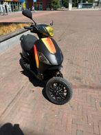 Piaggio fly 70cc 2 takt, Fietsen en Brommers, Scooters | Piaggio, Ophalen of Verzenden, Zo goed als nieuw, Fly, Benzine