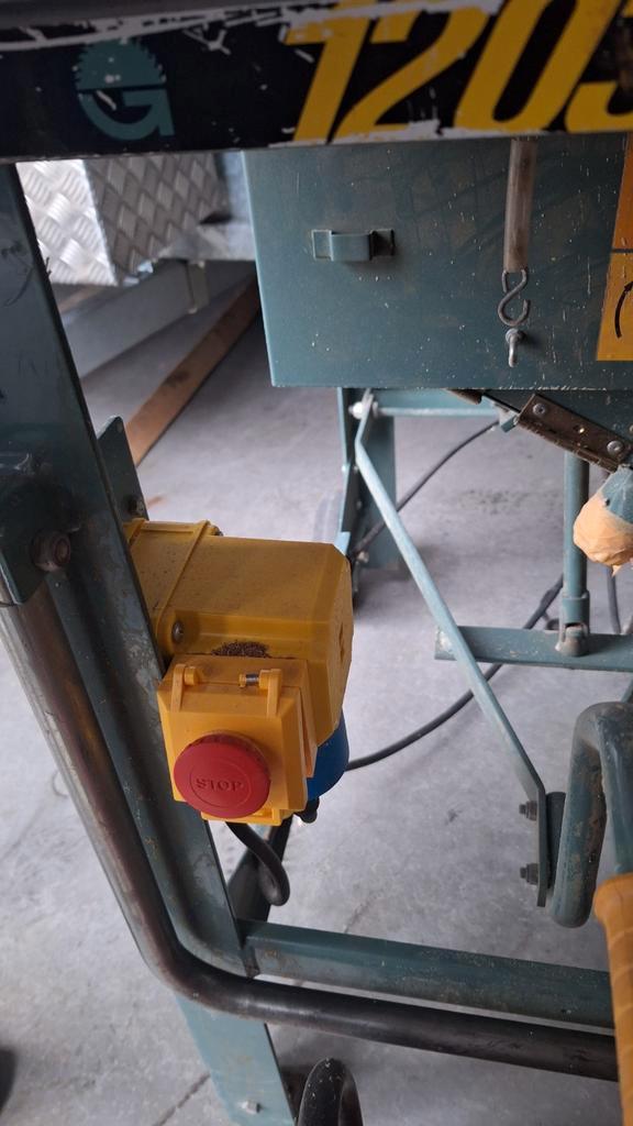 Bouwzaag - Cirkelzaag, Doe-het-zelf en Verbouw, Gereedschap | Zaagmachines, Gebruikt, Cirkelzaag, 1200 watt of meer, 70 mm of meer