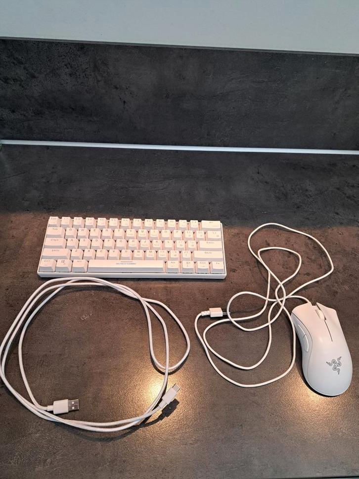 Gamingkeyboard-rgb + razer muis, Computers en Software, Toetsenborden, Zo goed als nieuw, Ophalen