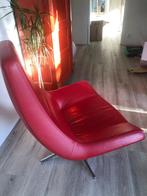 Moderne leren fauteuil, Huis en Inrichting, Stoelen, Ophalen, Gebruikt, Metaal, Rood