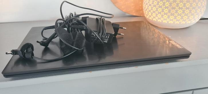 Nette Lenovo Ideapad S145, Computers en Software, Windows Laptops, Gebruikt, 15 inch, SSD, 2 tot 3 Ghz, 4 GB, Qwerty, Ophalen