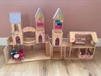 Houten prinsessenkasteel, Kinderen en Baby's, Speelgoed | Poppenhuizen, Poppenhuis, Ophalen of Verzenden, Zo goed als nieuw