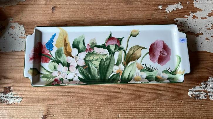 Gien VOLUPTÉ Cakeschaal, Huis en Inrichting, Keuken | Servies, Zo goed als nieuw, Overige typen, Overige stijlen, Ophalen of Verzenden