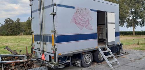 Gesloten aanhanger met laadklep., Zakelijke goederen, Agrarisch | Werktuigen, Ophalen of Verzenden