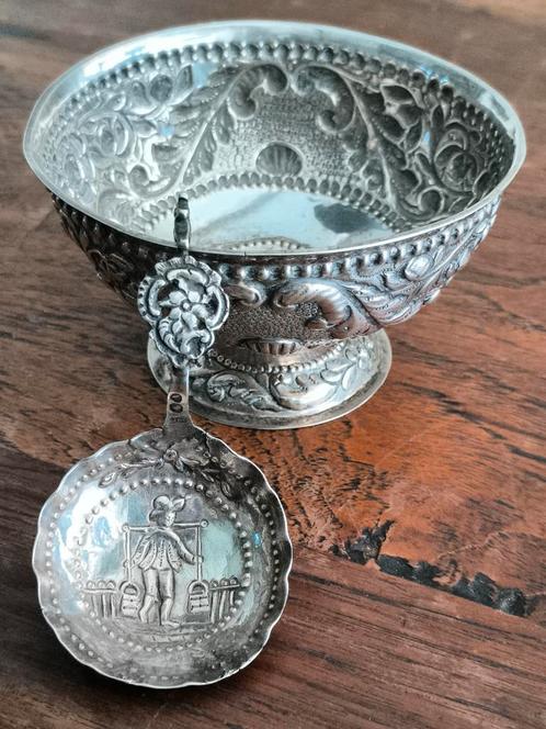 Antiek zilver Friese roomkom met lepel, Antiek en Kunst, Antiek | Goud en Zilver, Zilver, Ophalen of Verzenden