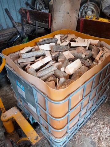 Haardhout droog ,kachelhout beschikbaar voor biedingen