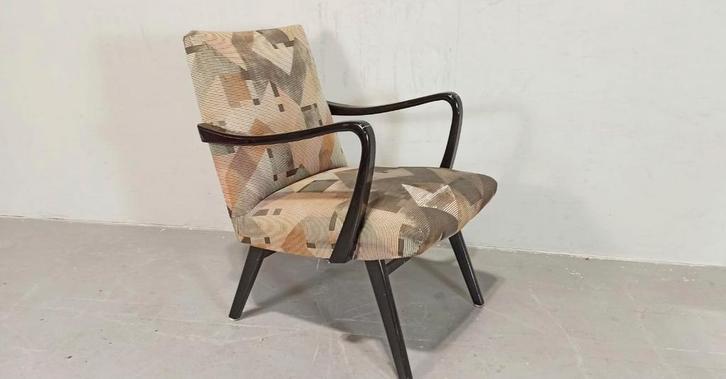 Vintage mid century Tsjechoslowaaks fauteuil, Huis en Inrichting, Fauteuils, Gebruikt, Hout, Stof, 50 tot 75 cm, 75 tot 100 cm