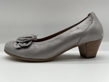 Gabor, maat 38,5 leuke grijs zilveren pumps   beschikbaar voor biedingen