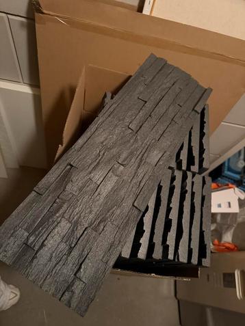 REBEL OF STYLES Steenstrip zwart beschikbaar voor biedingen