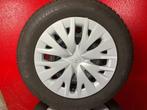 Winterbanden Toyota Yaris 2020 t/m 2025 185/65R15, Gebruikt, 15 inch, ., Banden en Velgen