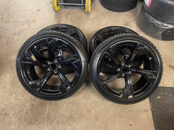 Audi RS4/RS5 20 inch winterset Continental NIEUW, Auto-onderdelen, Banden en Velgen, Banden en Velgen, Winterbanden, 20 inch, 275 mm