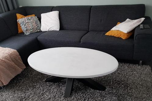 ** Salontafel beton handgemaakt industrieel betonlook **, Huis en Inrichting, Tafels | Salontafels, Nieuw, Minder dan 50 cm, 50 tot 100 cm