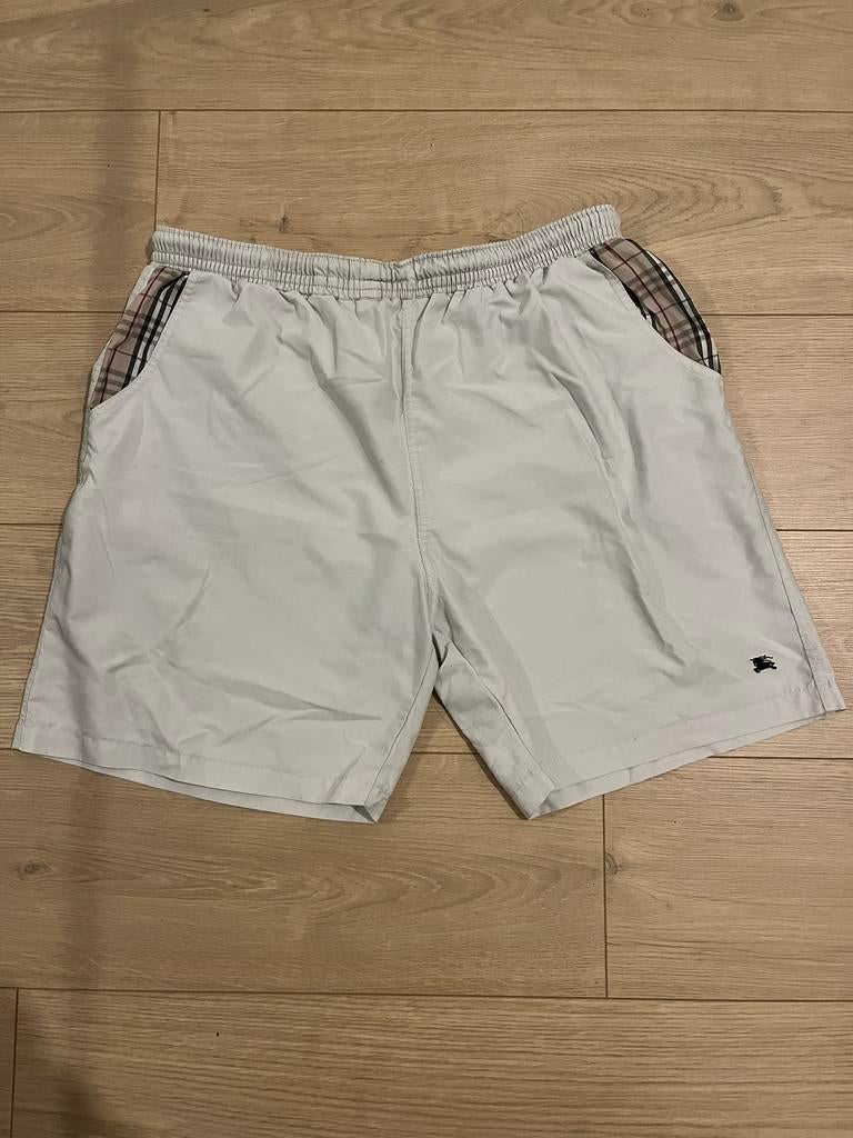 Burberry short korte broek maat XL, Ophalen of Verzenden, Zo goed als nieuw, Maat 56/58 (XL), Wit