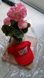 50 Jaar Cadeau: Geranium, Kunst & Rode Pet!, Ophalen, Nieuw, Pet