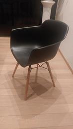 4 Zwarte eetkamerstoelen, Ophalen, Zo goed als nieuw, Zwart, Vier