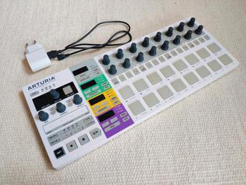 Arturia Beatstep Pro Sequencer  beschikbaar voor biedingen