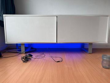 Tv kast met led verlichting voor maten graag kijk foto  beschikbaar voor biedingen