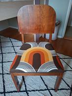 Vintage Slaapkamerstoel met Retro Bekleding, Huis en Inrichting, Stoelen, Gebruikt, Bruin, Vintage, Ophalen of Verzenden