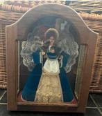 Mooi wassen beeld in vitrine kastje, Ophalen of Verzenden